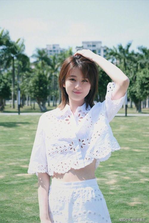 娱乐吃瓜酱服饰图片高清,揭秘娱乐吃瓜酱服饰的吸睛魅力